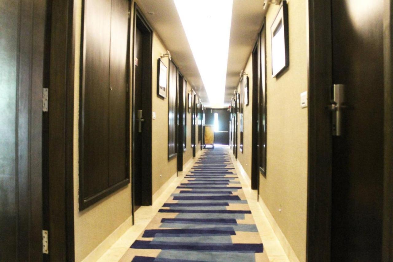 The Palm Spring A Boutique Hotel Naraina New Delhi Exterior foto